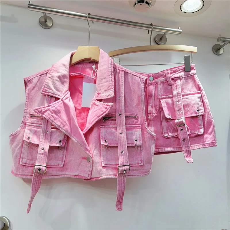 Street Fashion Vest - ชุดเดนิมแฟชั่นสำหรับผู้หญิง เสื้อกั๊กแขนกุดเปิดข้างและกระโปรงสั้น 2026 สไตล์คาร์โก้ ชุดเซ็ต 2