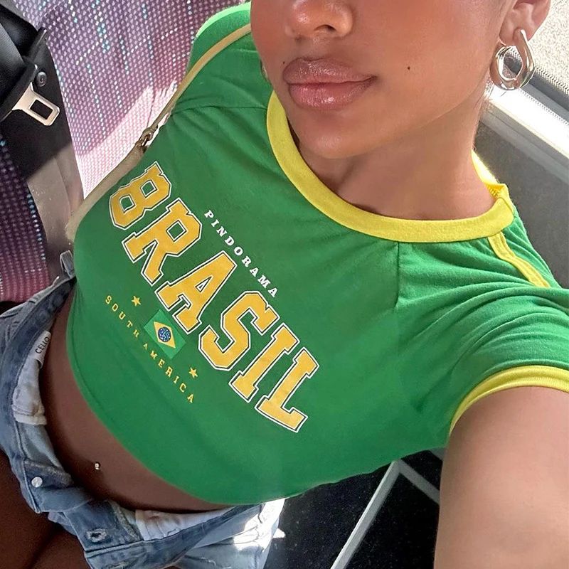 Street Fashion Brazil - เสื้อยืดสตรีสีเขียวสไตล์เรโทรสตรีท บราซิล ไซส์ L 2024 เสื้อยืดผ้าฝ้ายใส่สบายสำหรับผู้หญิง
