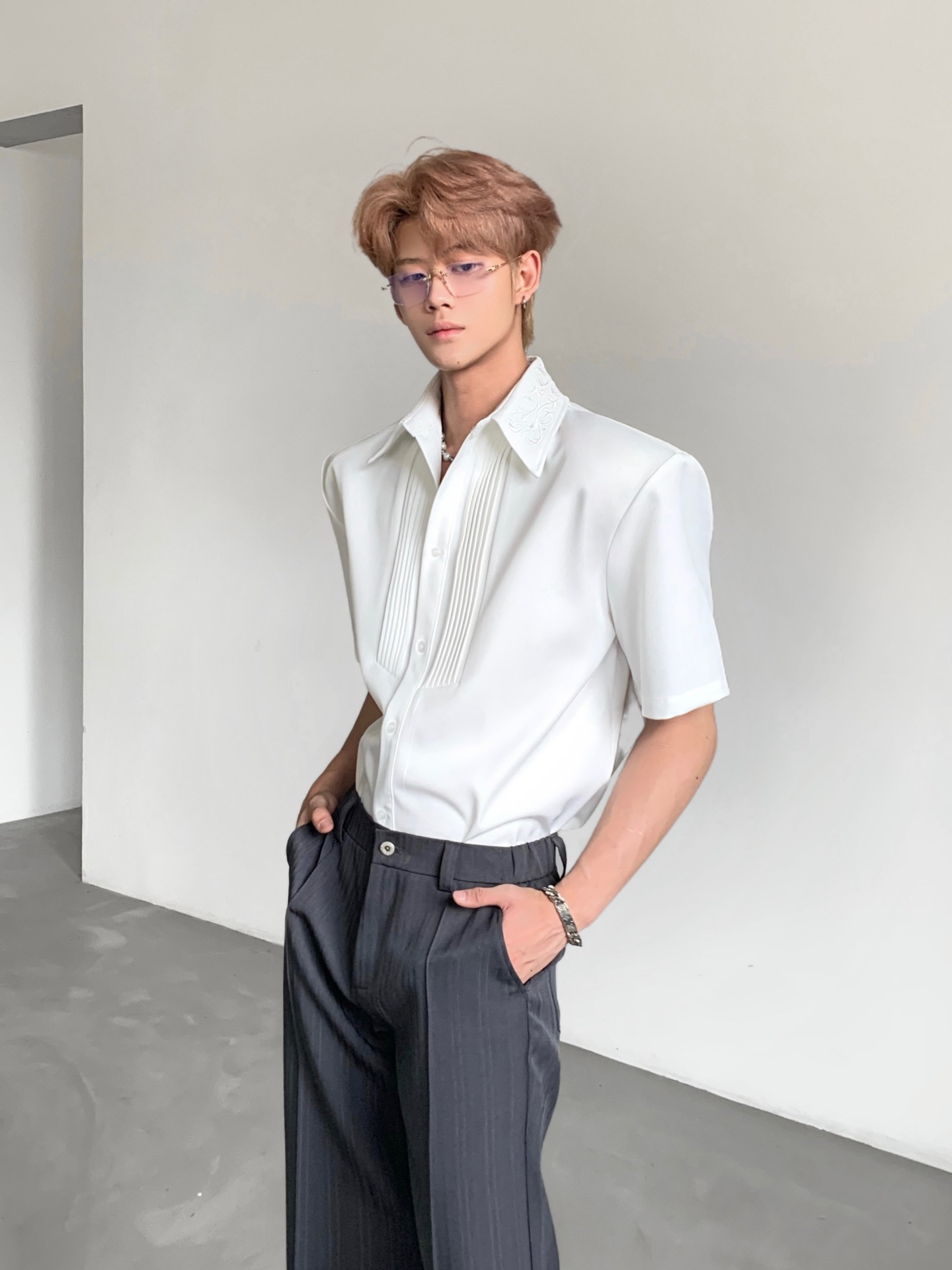 เสื้อเชิ้ตแขนสั้นปักลายหนักสำห - Urban Street Fashion Photography บทวิจารณ์และราคา