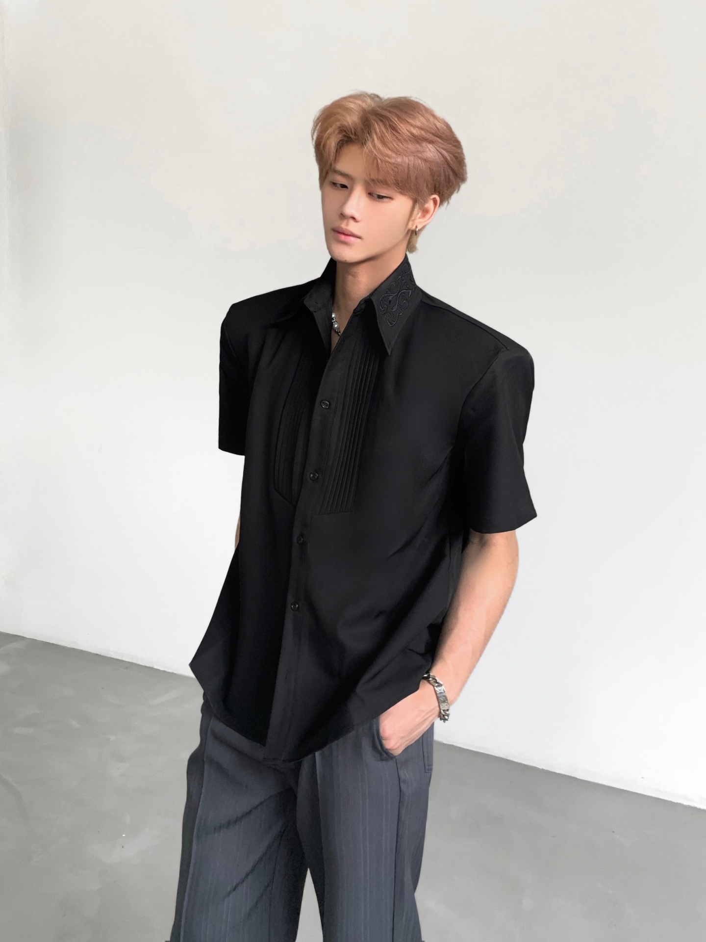 เสื้อเชิ้ตแขนสั้นปักลายหนักสำห - Urban Street Fashion Photography บทวิจารณ์และราคา