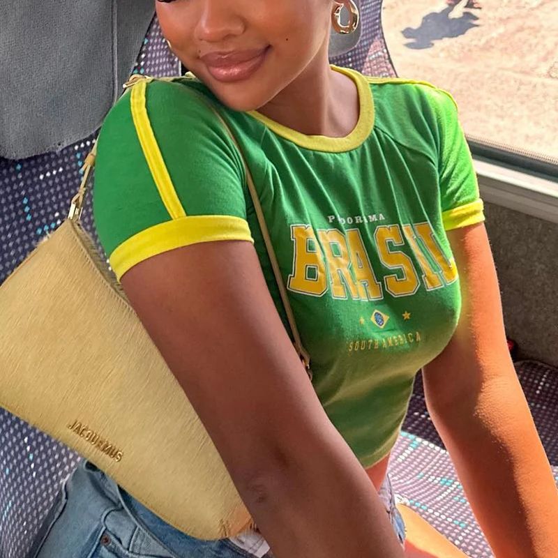 เสื้อยืดสตรีสีเขียวสไตล์เรโทรส - Street Fashion Brazil บทวิจารณ์และราคา